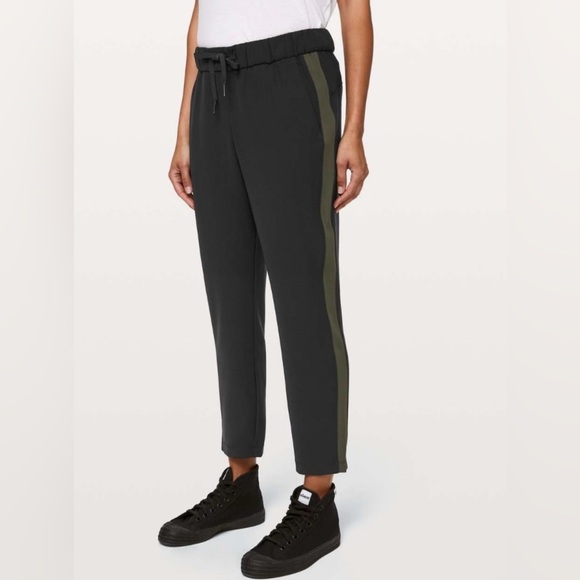 Lululemon On The Fly Pant Woven Track Stripe Size 6 - Picture 1 of 8